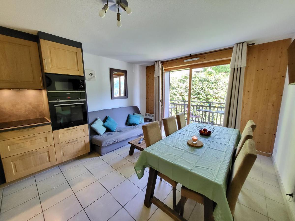 Appartement Dans Chalet Avec Piscine Couverte Saint-Gervais-les-Bains Exteriör bild
